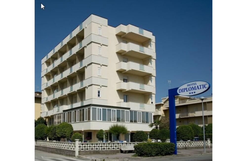Diplomatic Hotel Cervia Exterior photo