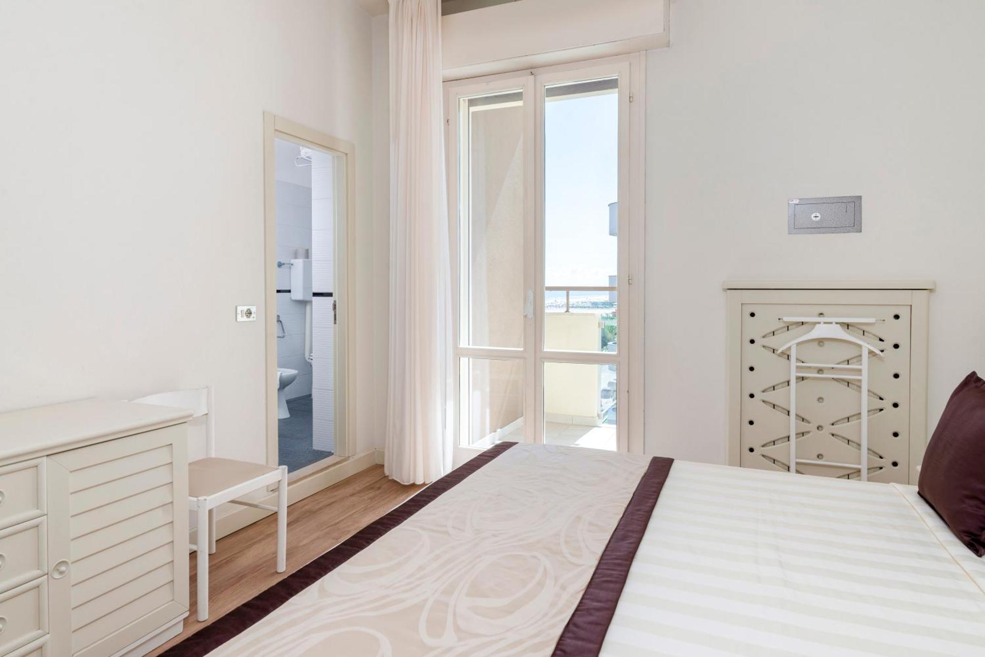 Diplomatic Hotel Cervia Exterior photo