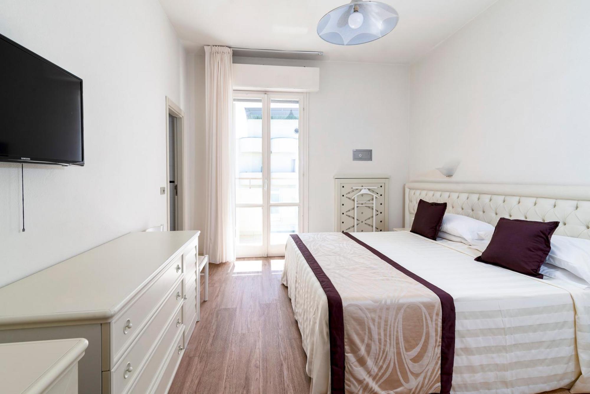 Diplomatic Hotel Cervia Exterior photo