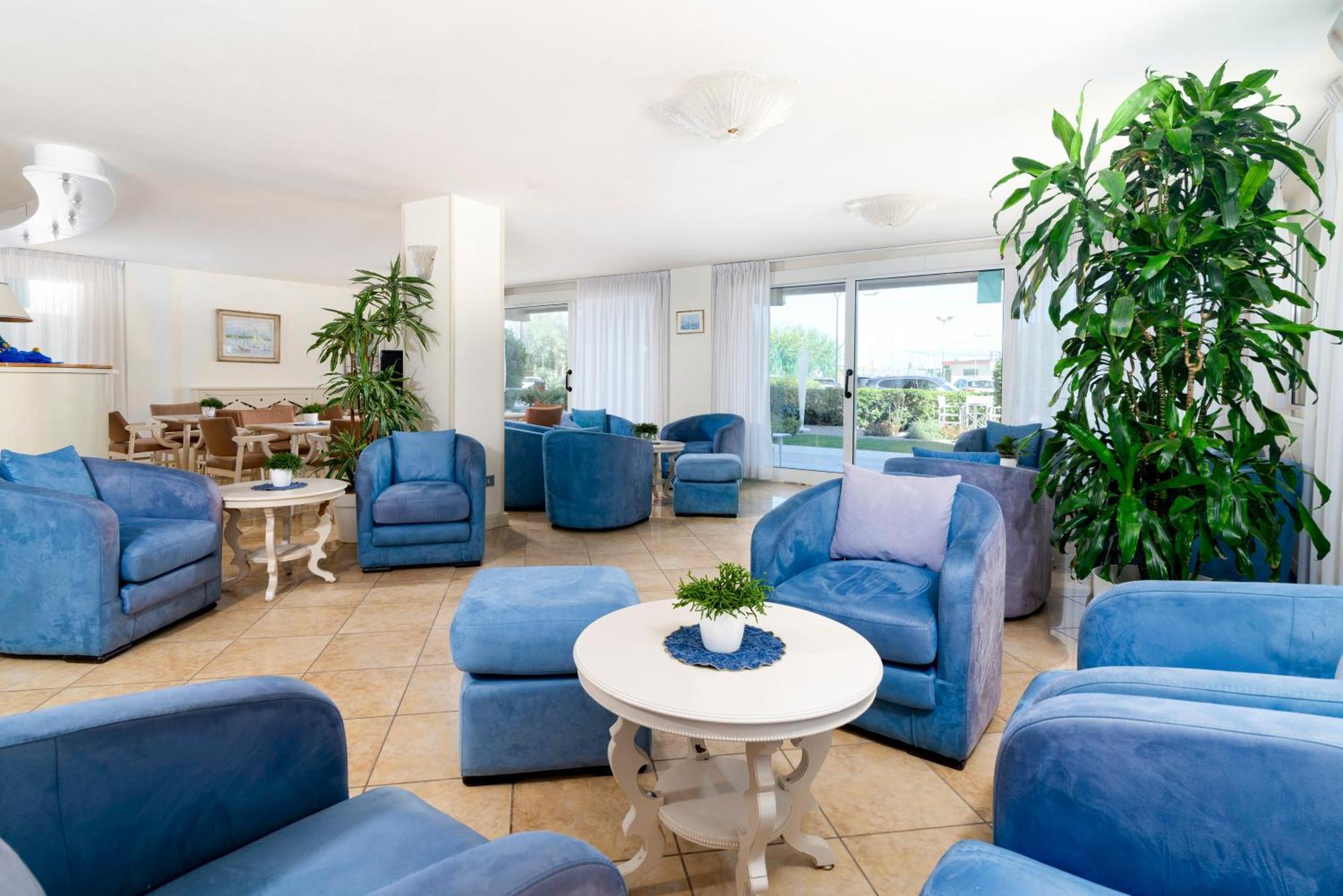 Diplomatic Hotel Cervia Exterior photo